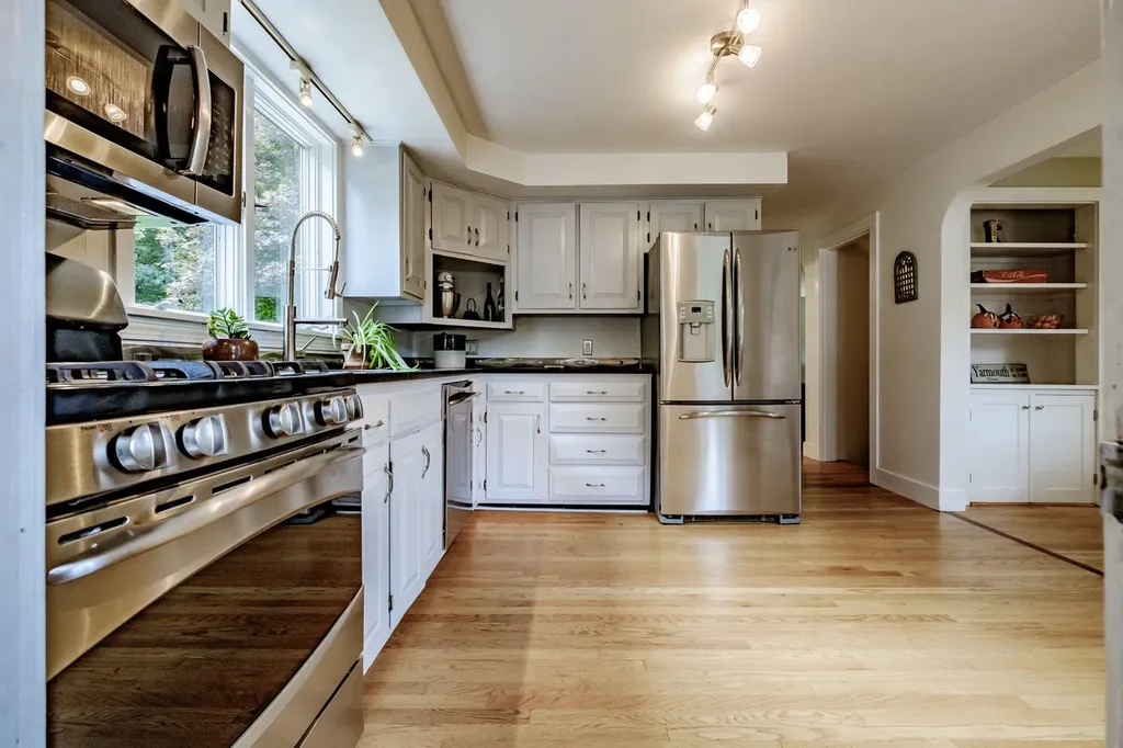 153 Cousins Street Yarmouth ME 04096