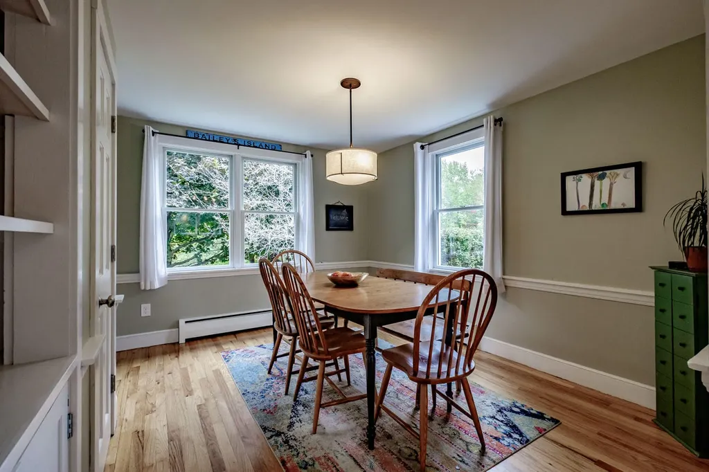 153 Cousins Street Yarmouth ME 04096
