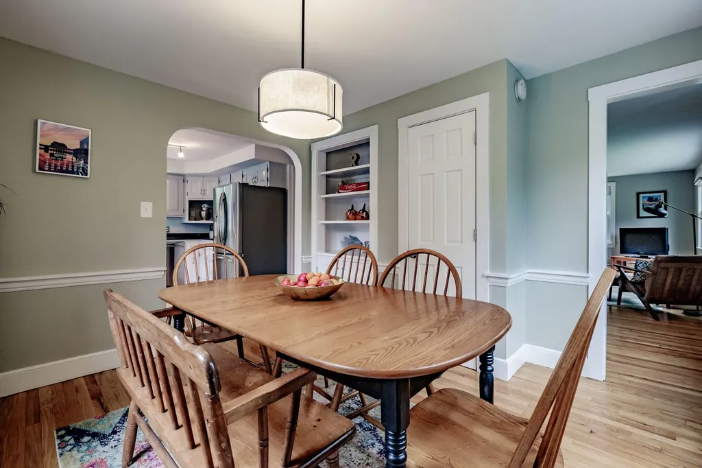 153 Cousins Street Yarmouth ME 04096