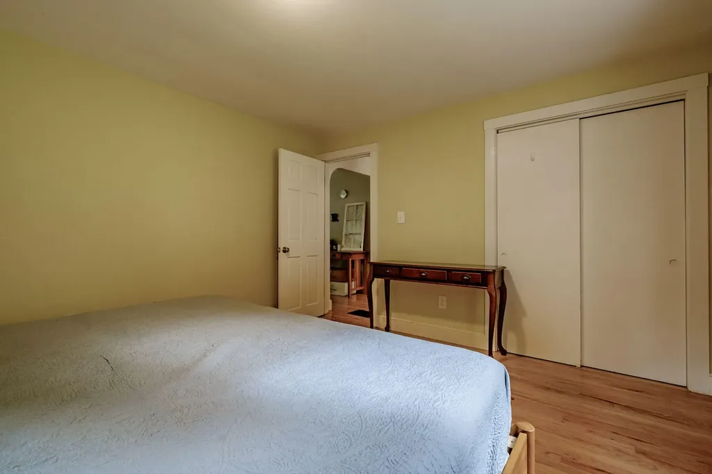 153 Cousins Street Yarmouth ME 04096