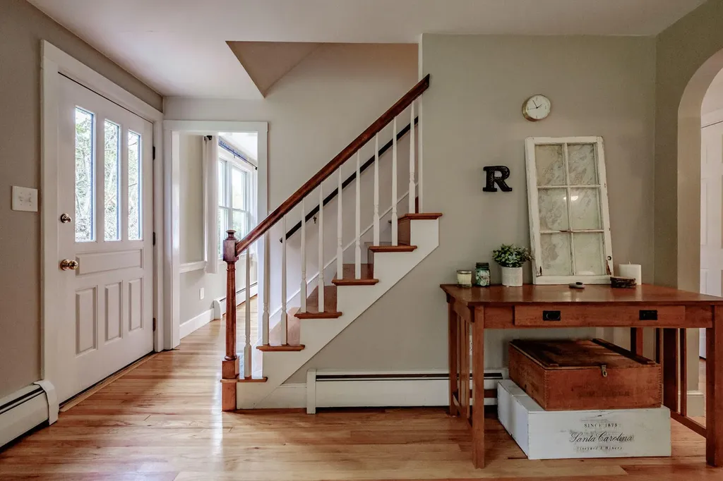 153 Cousins Street Yarmouth ME 04096