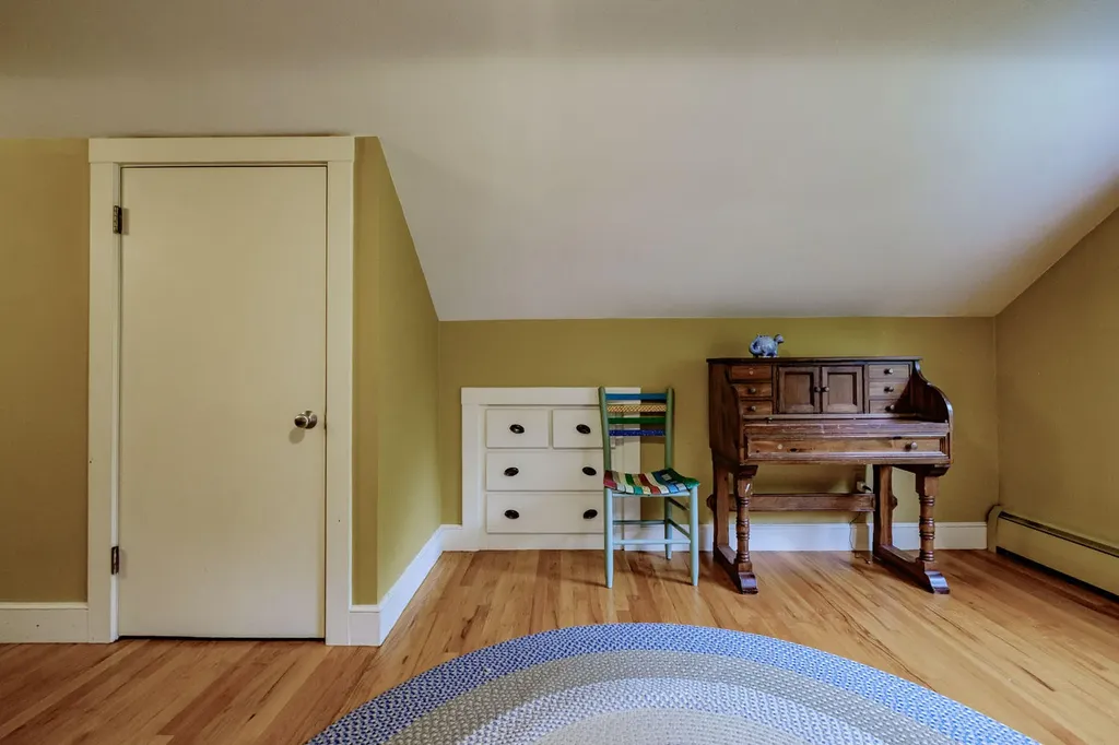 153 Cousins Street Yarmouth ME 04096