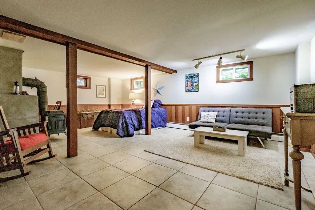 153 Cousins Street Yarmouth ME 04096