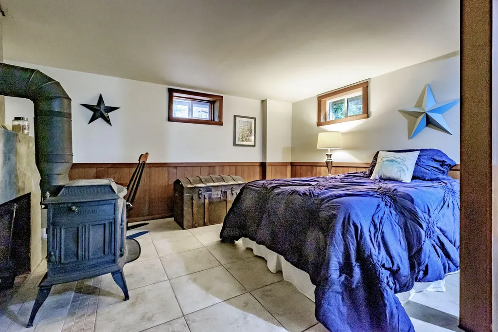 153 Cousins Street Yarmouth ME 04096