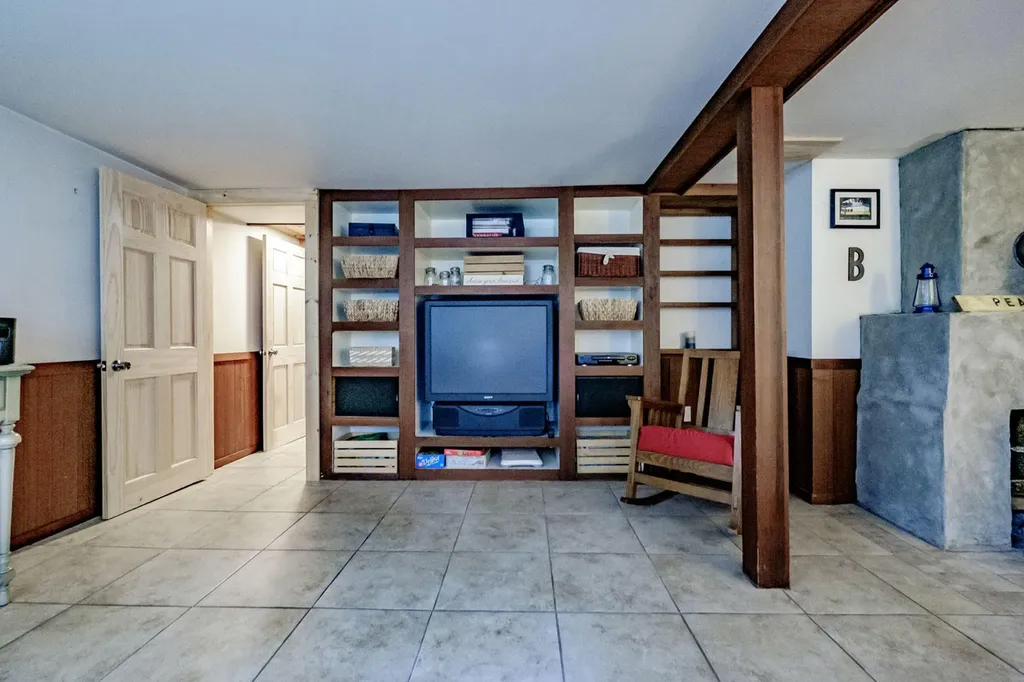 153 Cousins Street Yarmouth ME 04096