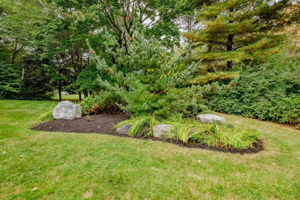 153 Cousins Street Yarmouth ME 04096