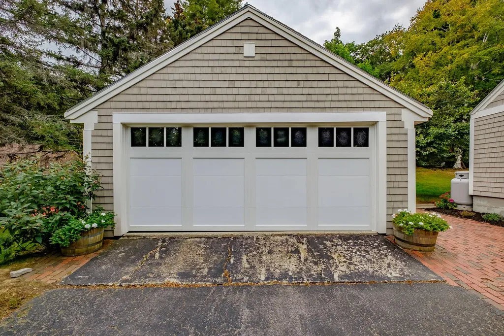 153 Cousins Street Yarmouth ME 04096