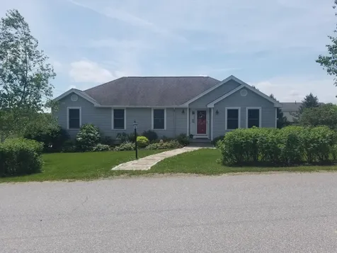 77 Fluker Street Thomaston ME 04861