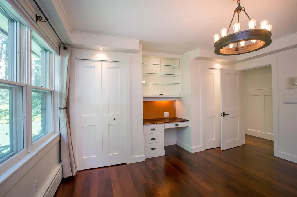 33 Meadowbrook Road Brunswick ME 04011