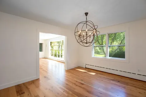 33 Meadowbrook Road Brunswick ME 04011