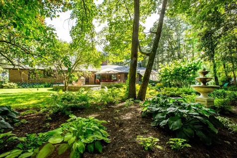 33 Meadowbrook Road Brunswick ME 04011