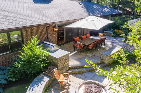33 Meadowbrook Road Brunswick ME 04011