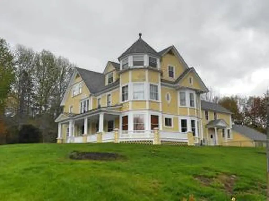 19 Prospect Street Wilton ME 04294