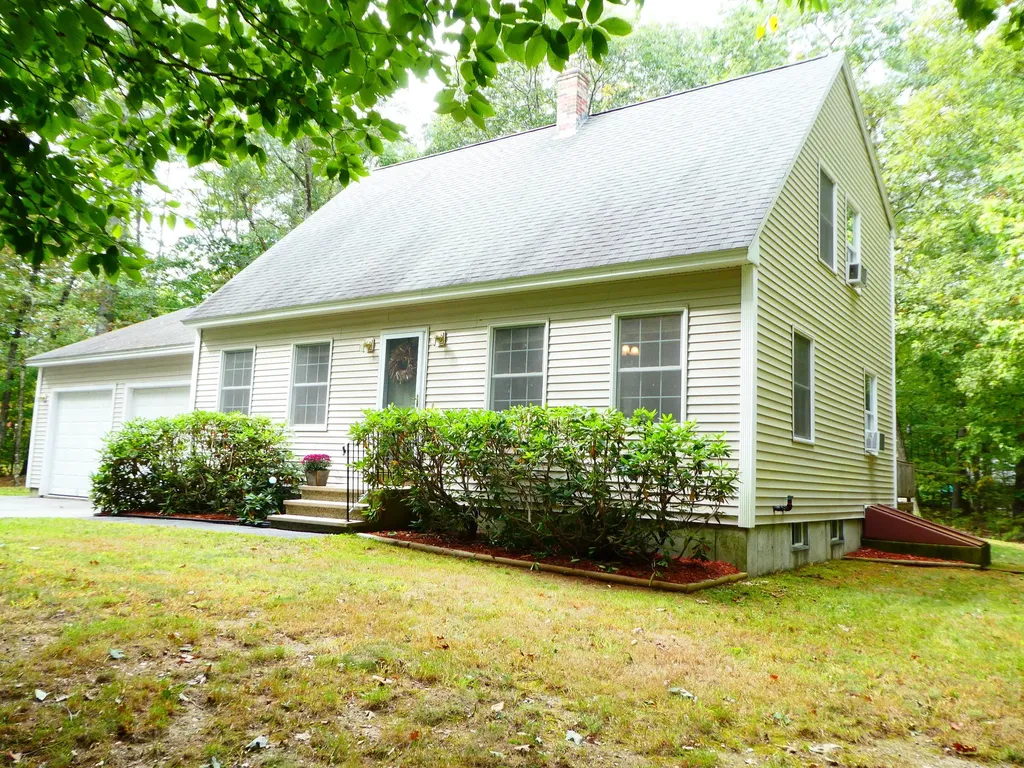 182 Tandberg Trail Windham ME 04062