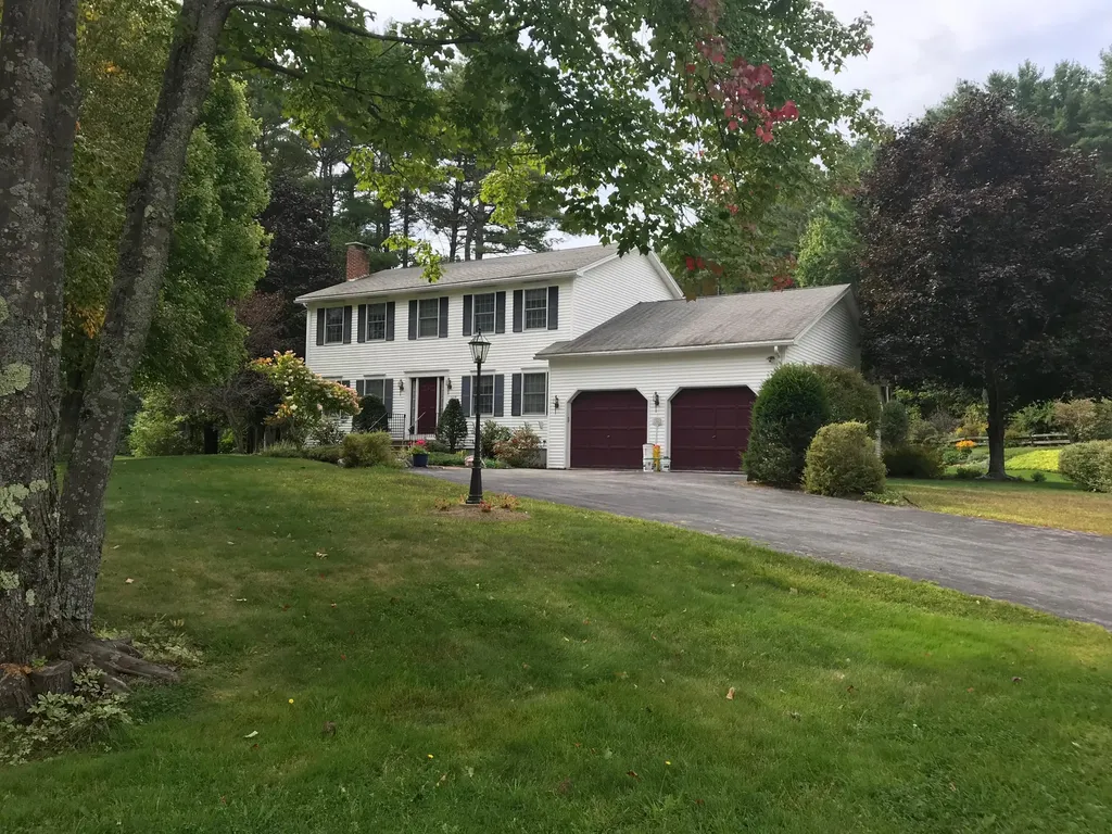 125 Boulder Drive Auburn ME 04210