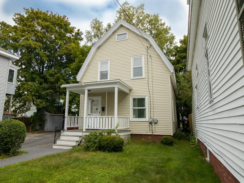 77 Brentwood Street Portland ME 04103