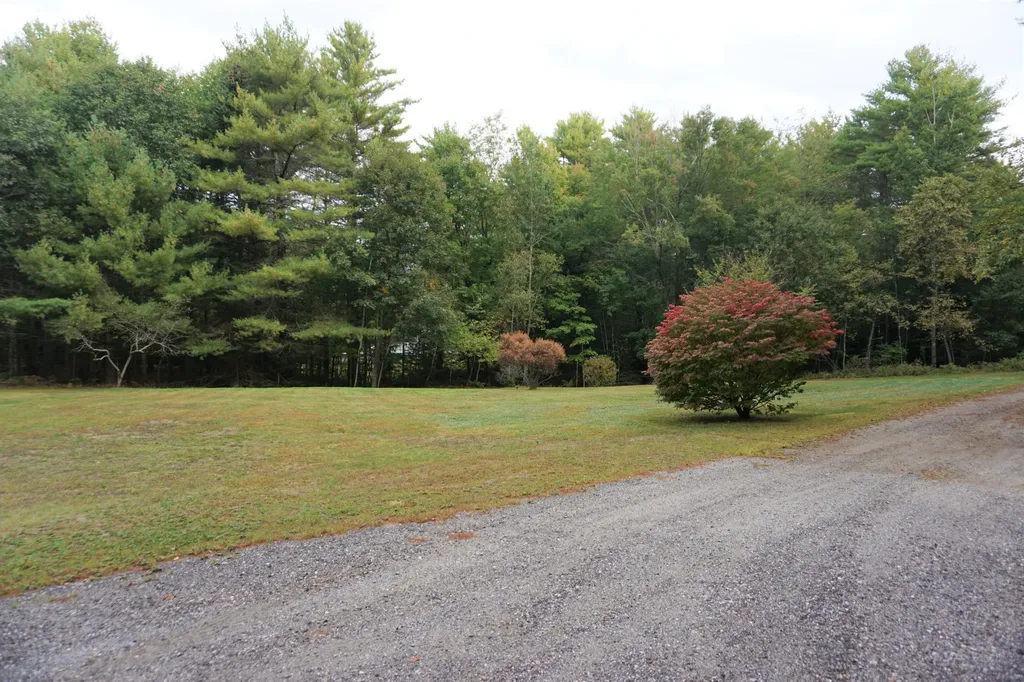 40 Cotton Road Lisbon ME 04250