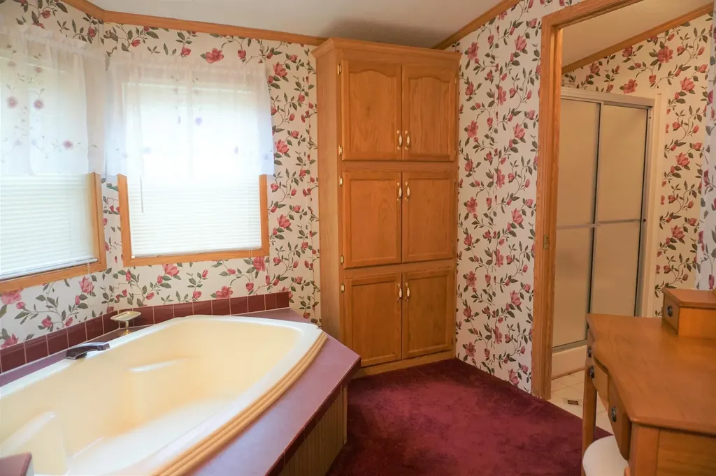 40 Cotton Road Lisbon ME 04250
