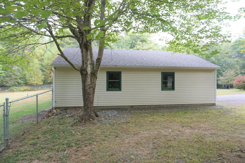 40 Cotton Road Lisbon ME 04250