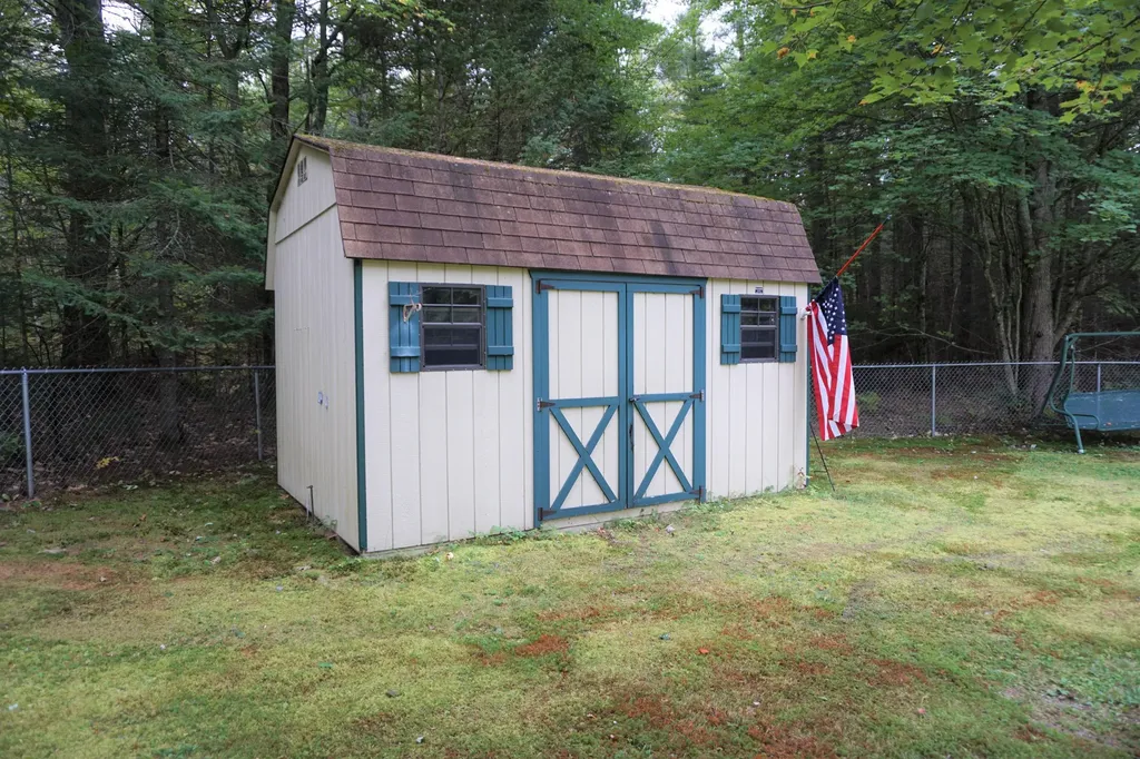 40 Cotton Road Lisbon ME 04250