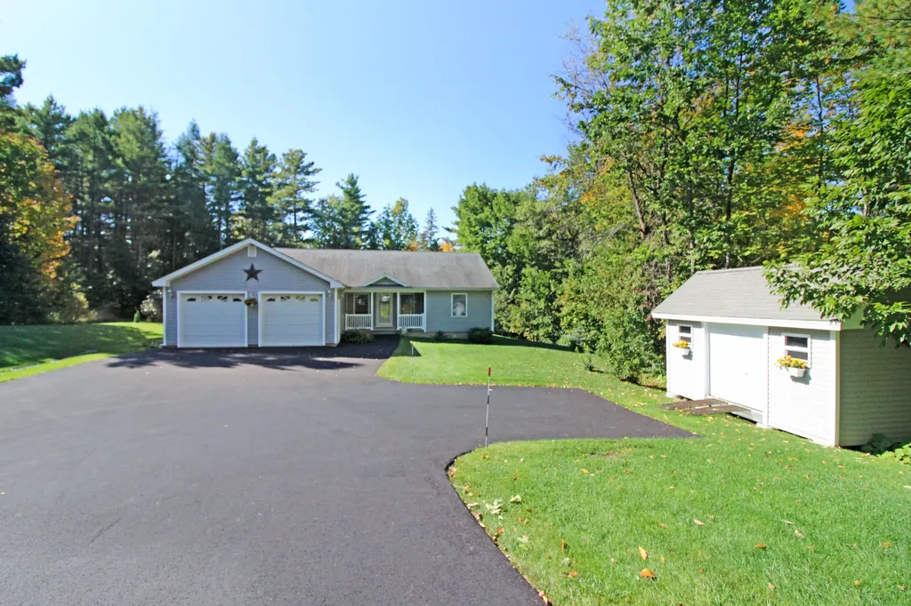 3242 Union Street Glenburn ME 04401