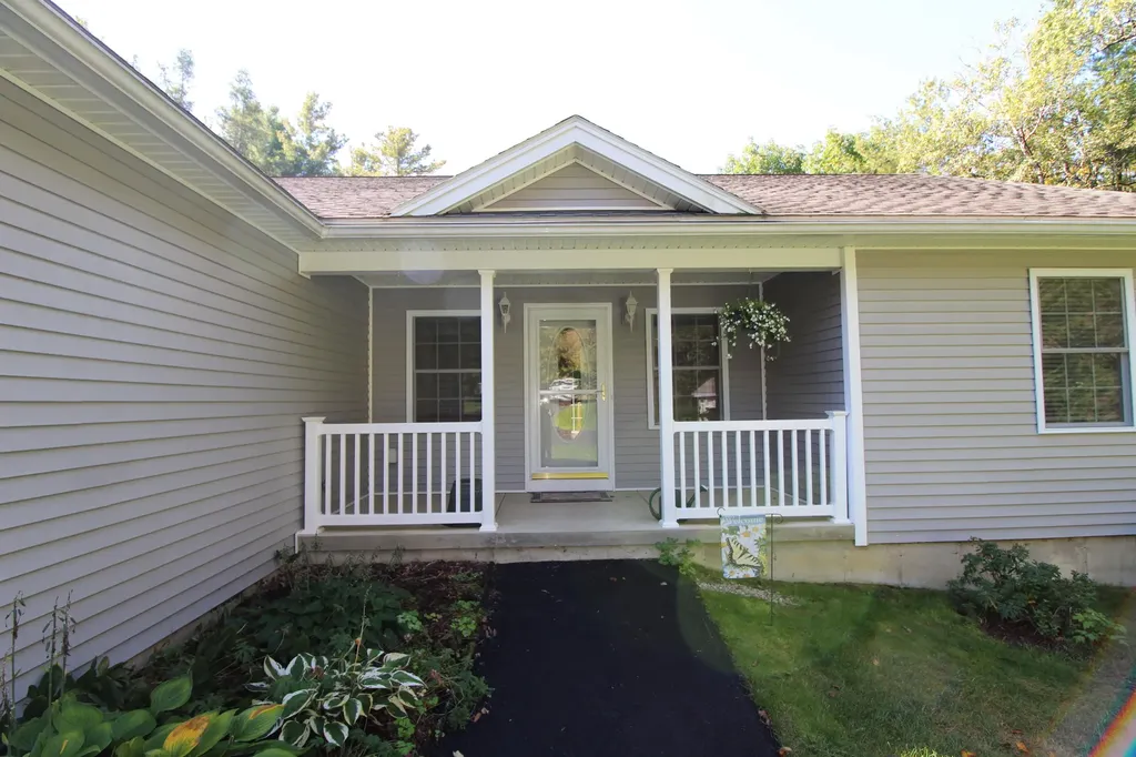 3242 Union Street Glenburn ME 04401