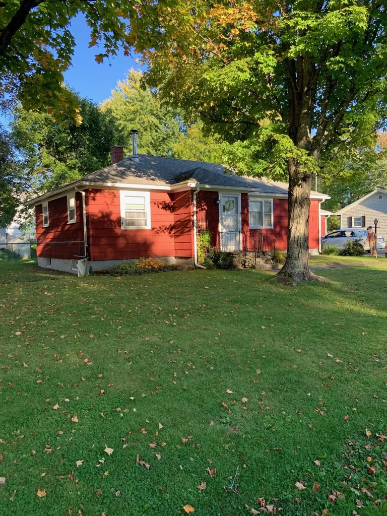 4 Sheridan Street Newport ME 04953