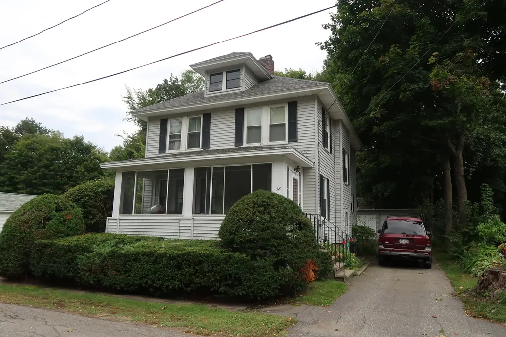 12 Riverton Street Augusta ME 04330