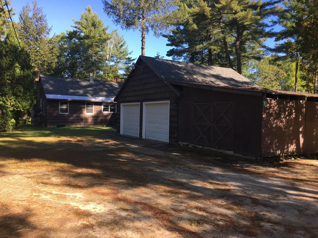 8 Shore Road Windham ME 04062