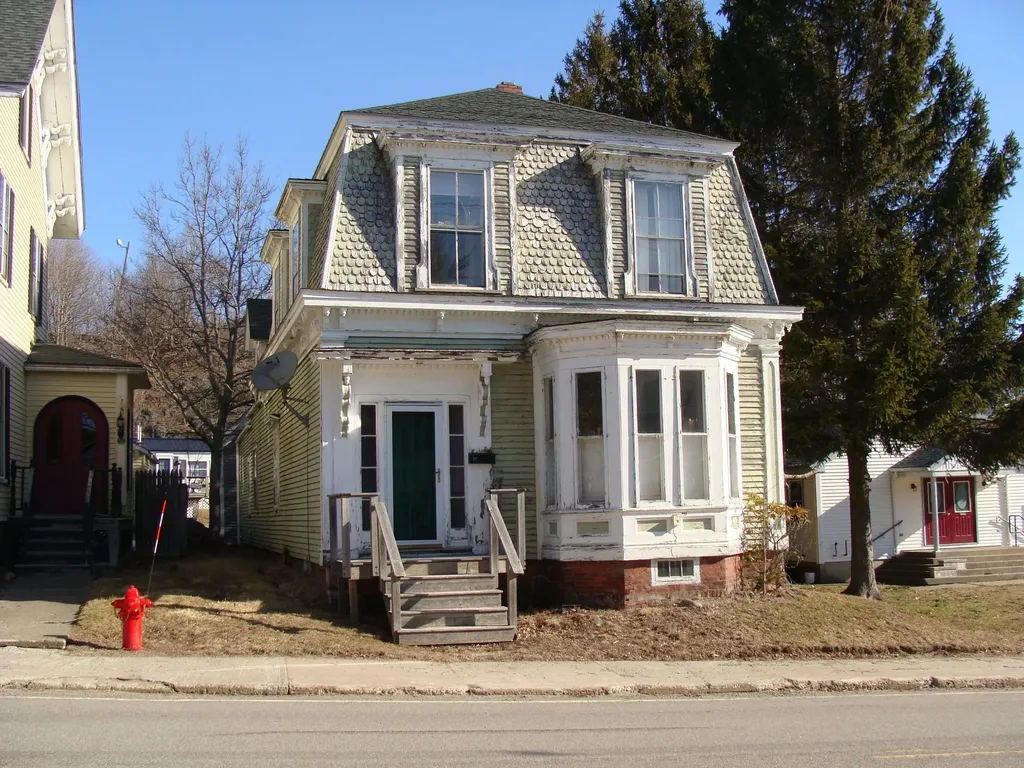 27 Washington Street Eastport ME 04631