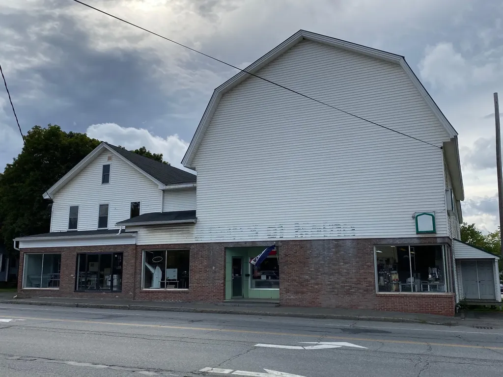 521 S Main Street Brewer ME 04412