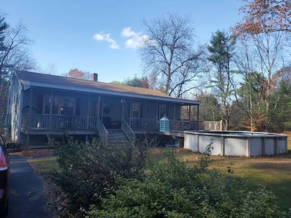 9 Ranwall Avenue Saco ME 04072