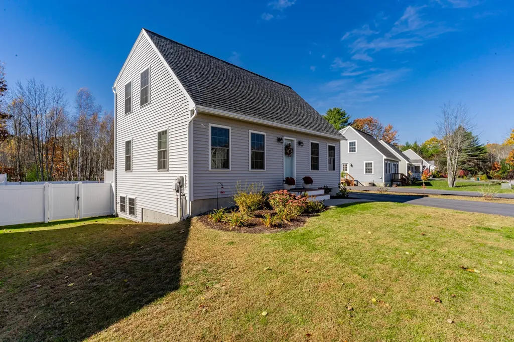 36 Crabtree Drive Topsham ME 04086
