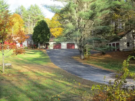121 Dow Road Standish ME 04084
