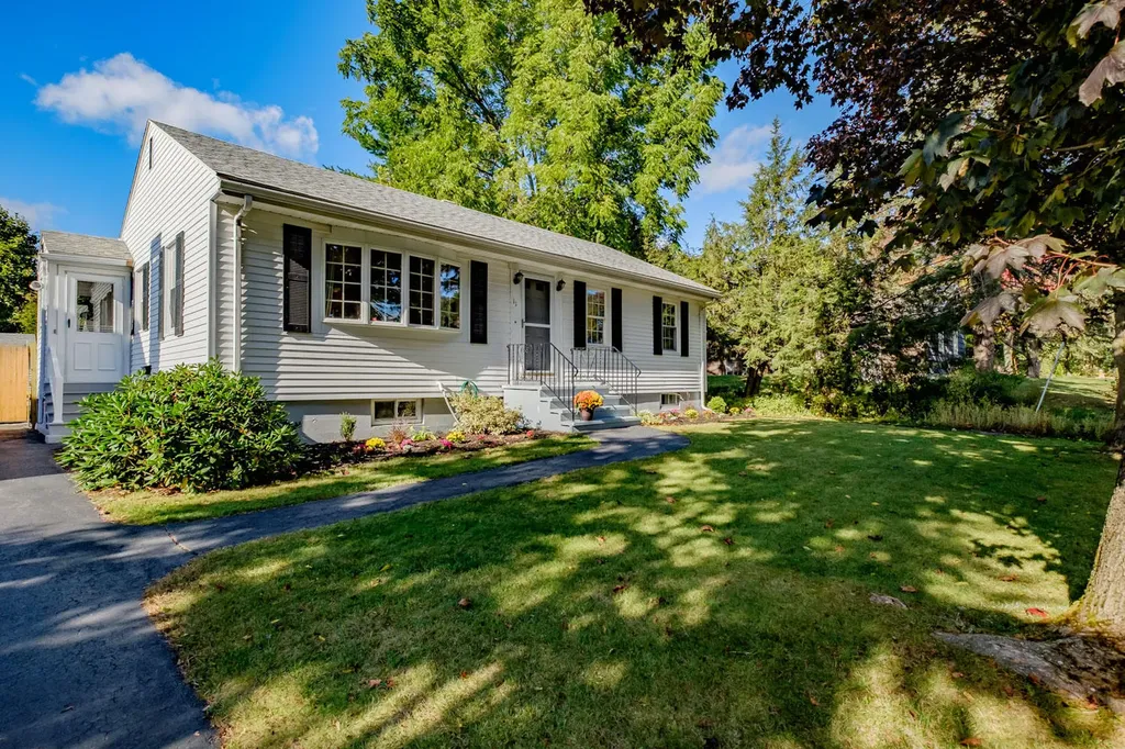 11 Skylark Road Portland ME 04103