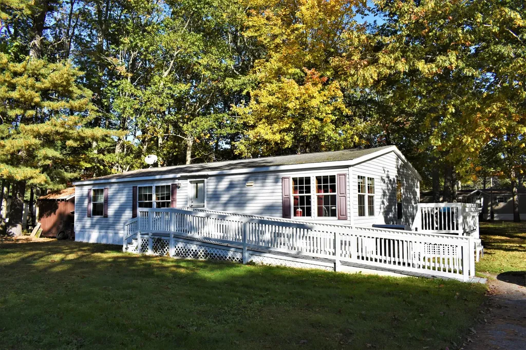 55 Bay Bridge Road Brunswick ME 04011
