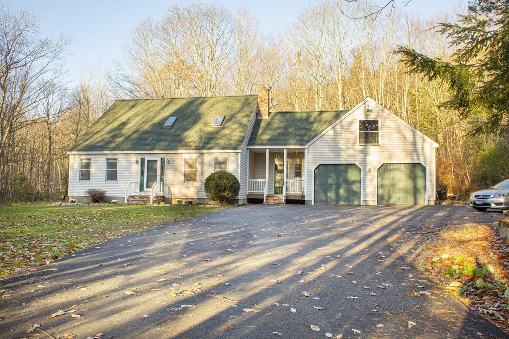 2028 Main Road Dedham ME 04429