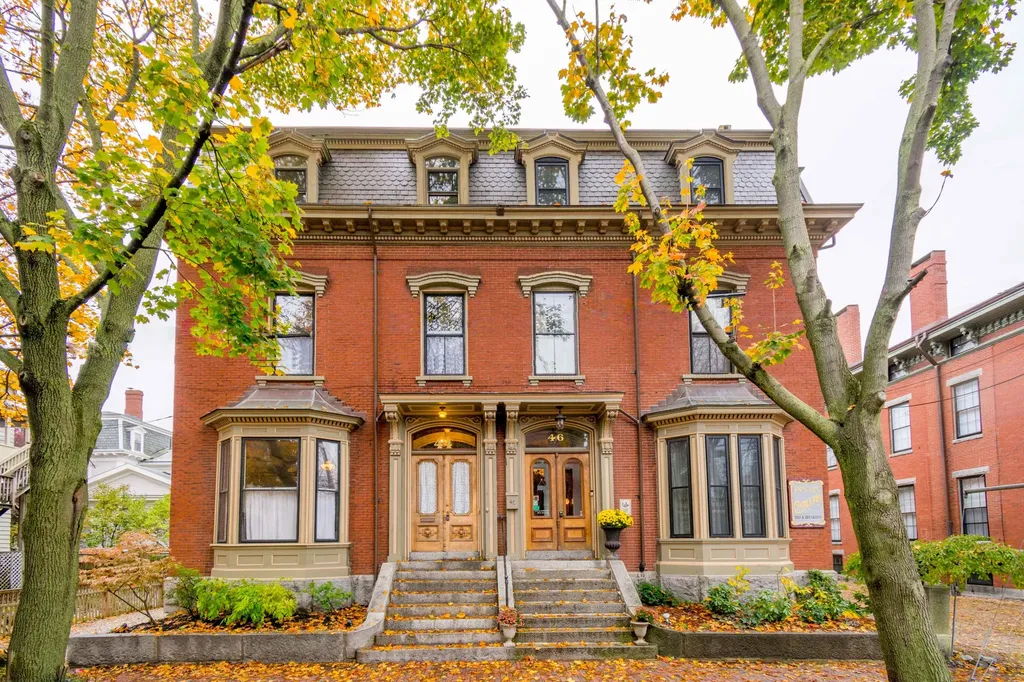 44 Carleton Street Portland ME 04102