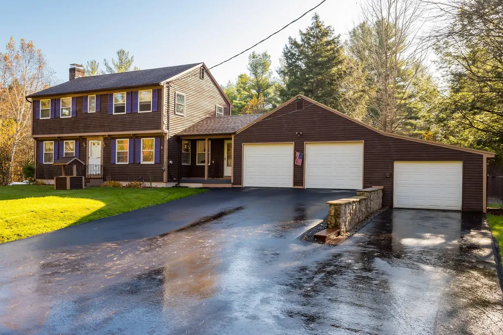 32 Birchcroft Lane Berwick ME 03901