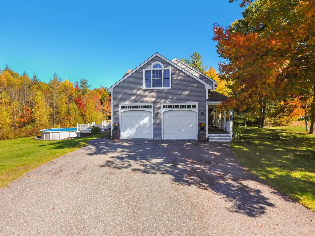 32 Stag Hollow Greene ME 04236