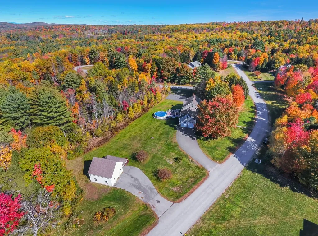 32 Stag Hollow Greene ME 04236