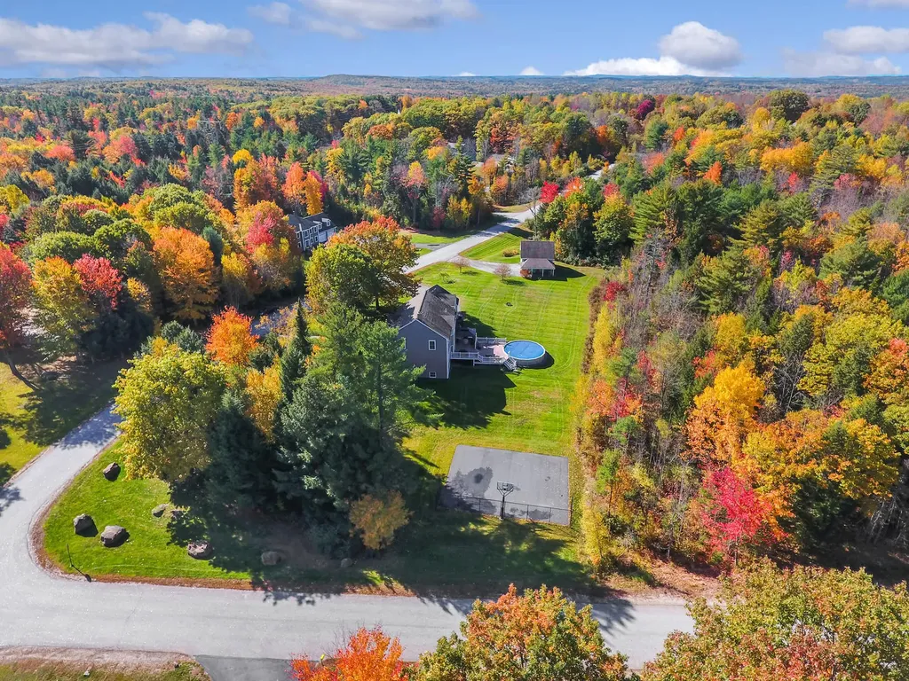 32 Stag Hollow Greene ME 04236