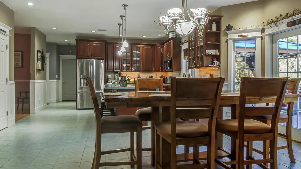 32 Stag Hollow Greene ME 04236