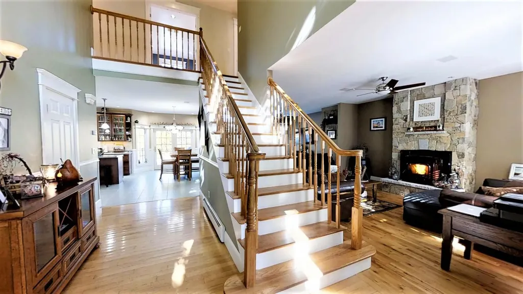 32 Stag Hollow Greene ME 04236