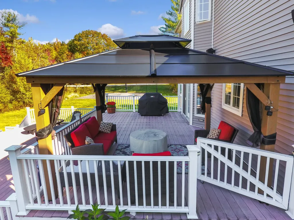 32 Stag Hollow Greene ME 04236