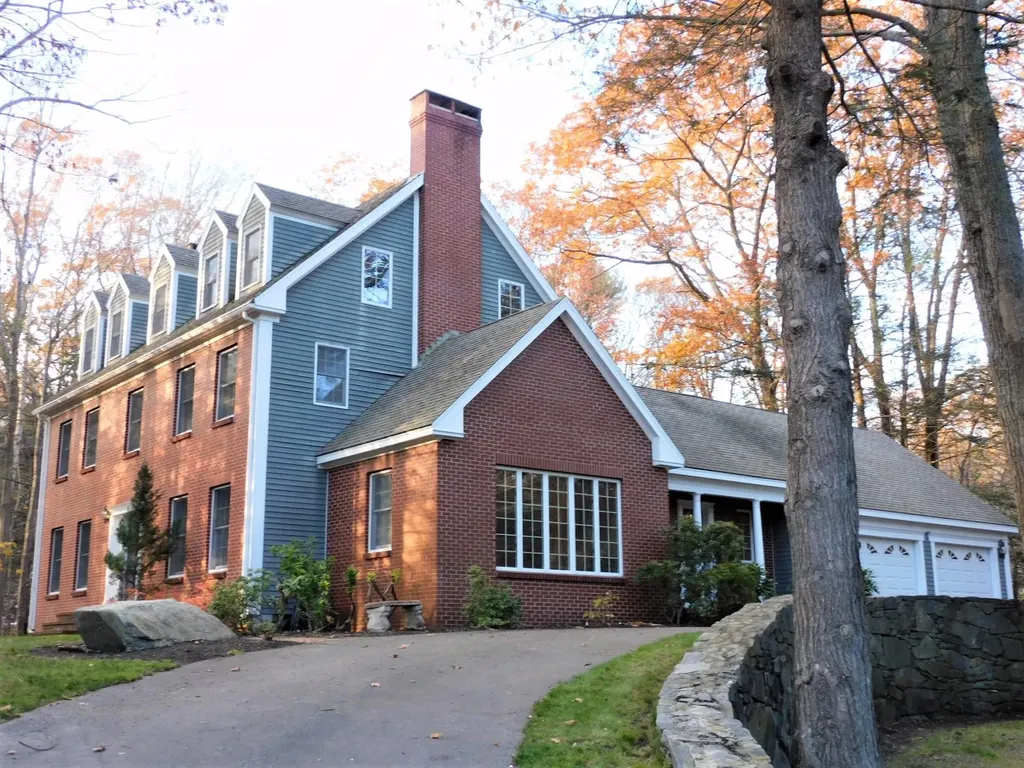 47 Stonegate Road Cape Elizabeth ME 04107