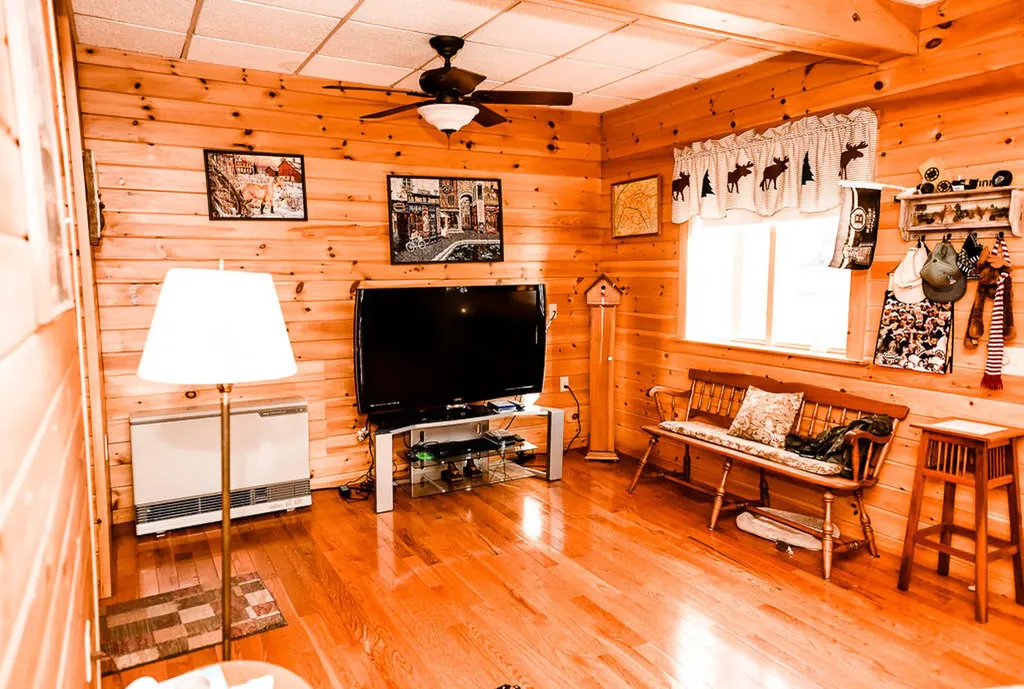 11 Whites Lane Chesterville ME 04938