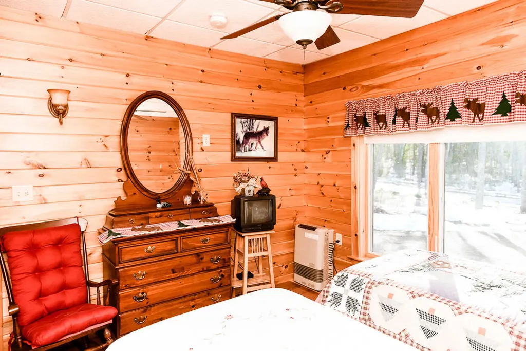 11 Whites Lane Chesterville ME 04938