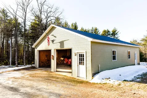 11 Whites Lane Chesterville ME 04938