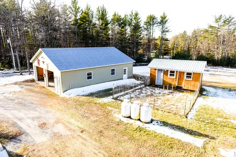 11 Whites Lane Chesterville ME 04938